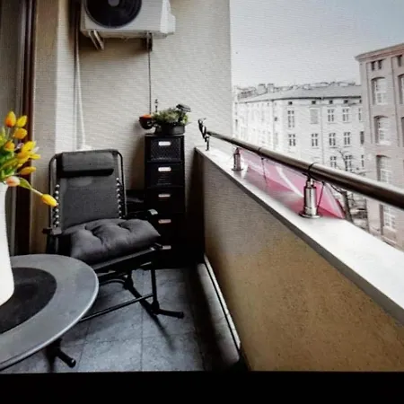 In Style Apartment *